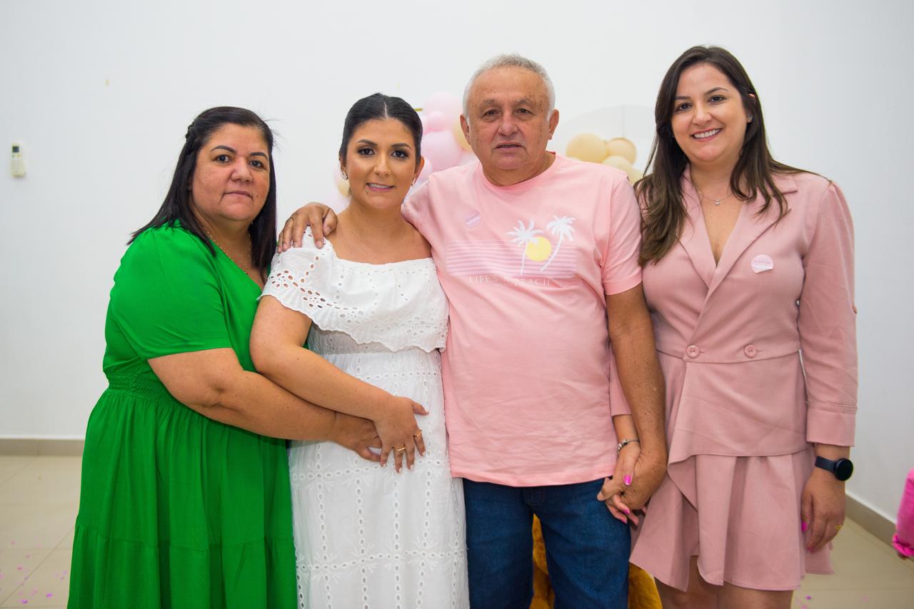 Jabá com a esposa e as filhas (Foto: Acervo Pessoal)