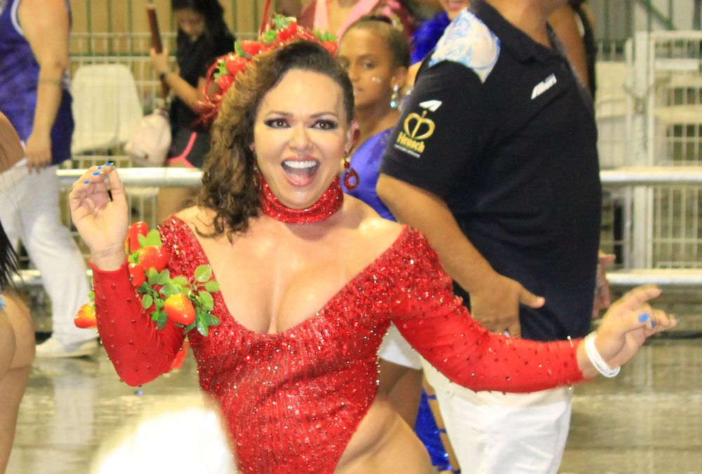 Rainha de Bateria Andréa Capitulino